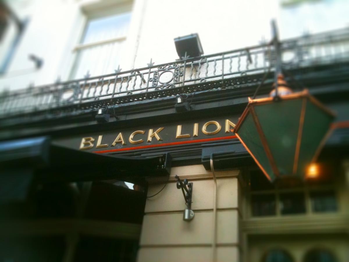 Black Lion Surbiton Eksteriør billede